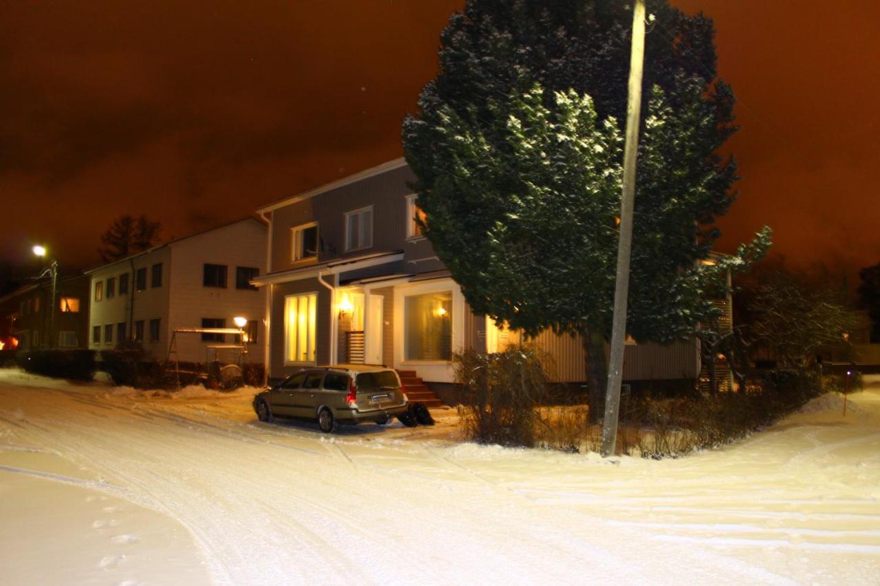 Ferienwohnung Kaeytaennoellinen Huoneisto Pietarsaaressa Jakobstad Exterior foto